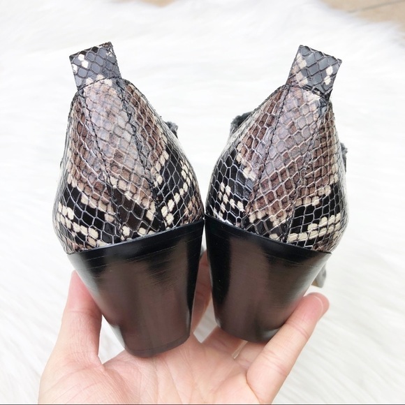 New Vince Camuto Jetera Leather Snake Booties - Picture 4 of 12